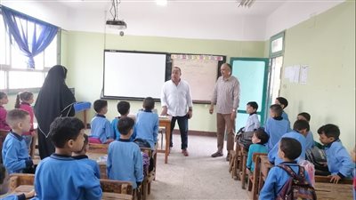 وكيل تعليم ميت غمر بالدقهلية يتفقد المدارس في القرى (صور) 