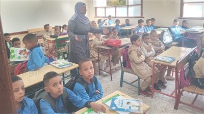 محلية الزينية في الأقصر تتابع انتظام الدراسة (صور)