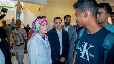 بدء المقابلات الشخصية للطلاب الجدد بكلية السياحة والفنادق في الأقصر (صور)