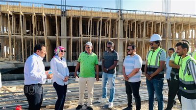 رئيس جامعة الأقصر تتفقد المنشآت الجامعية الجديدة بطيبة (صور)