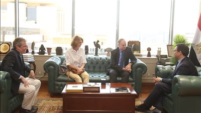 وزير الثقافة يناقش مع سفير الاتحاد الأوروبي بالقاهرة أوجه التعاون المشترك