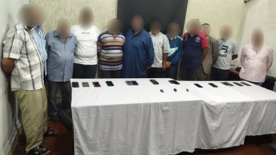 ضبط عدد من الأشخاص بحوزتهم قطع أثرية مقلدة للنصب على المواطنين بقصر النيل 