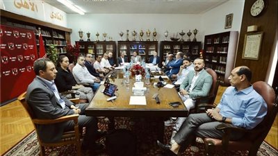 الأهلي يبلغ كولر بعدم خوض مباراة القمة وعقد اجتماع عاجل باللاعبين 