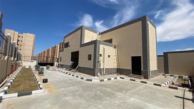 رئيس جهاز العاشر من رمضان يتابع تنفيذ عدد من المشروعات الحيوية