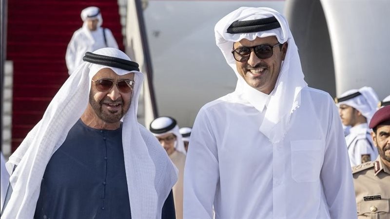أمير قطر ورئيس الإمارات،