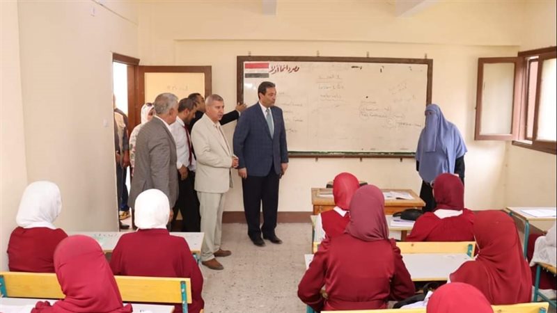  محافظ دمياط يتابع
