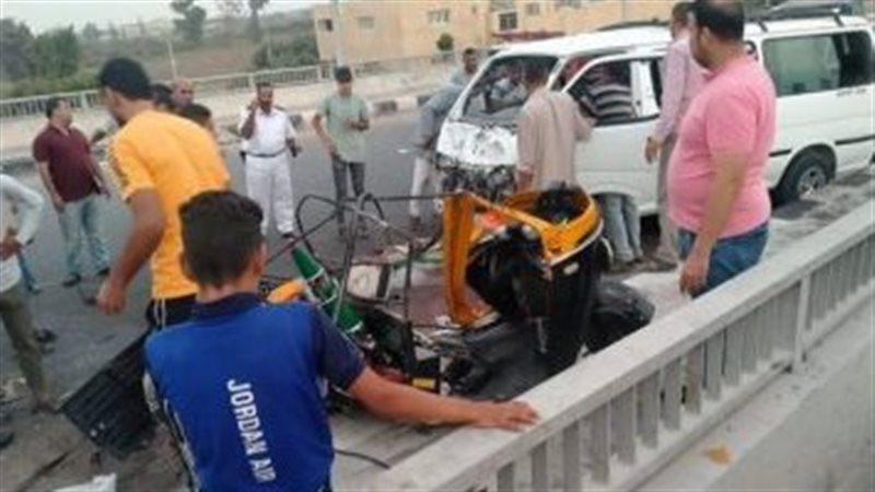 إصابة 5 أشخاص فى