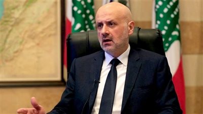 وزير الداخلية اللبناني يعلن فتح المدارس والمعاهد كمراكز إيواء