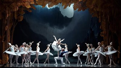 باليه سان بطرسبرج الروسية تعرض بحيرة البجع بأوبرا القاهرة والإسكندرية