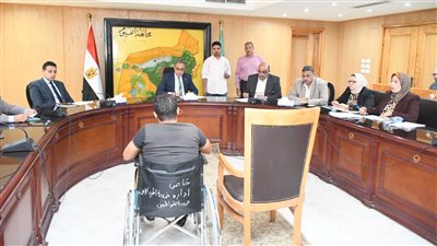 محافظ الفيوم يوجه بتوفير علاج علي نفقة الدولة ومساعدات مالية لعدد من المواطنين