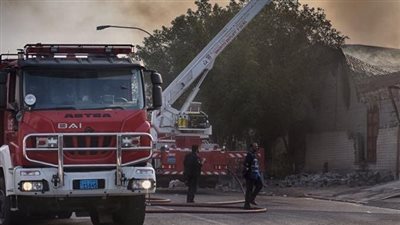 12 سيارة إطفاء تشارك فى إخماد حريق مخزن بالحي الإسلامي بمدينة الإنتاج الإعلامي