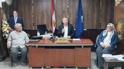 مدير تعليم دمياط يتابع انتظام الدراسة في جميع المدارس