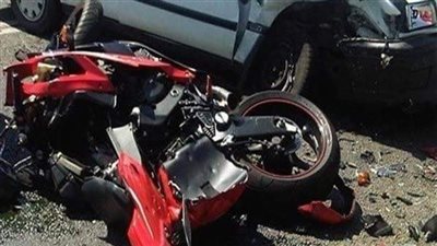 مصرع واصابة طالبين في حادث تصادم سيارة وموتوسيكل على طريق المنزلة في الدقهلية 