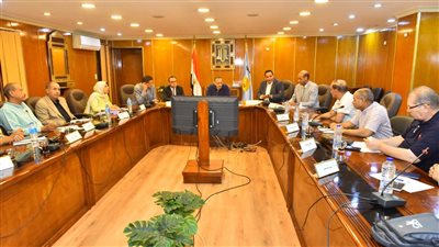 محافظ أسيوط يوجه بتشغيل مكاتب البريد عقب الانتهاء من تجهيزها بقرى حياة كريمة 