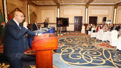 محافظ بني سويف يستعرض المشروعات الخضراء الذكية الفائزة بالمبادرة الوطنية 