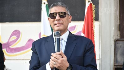 محافظ الجيزة: كان نفسي أدخل السعيدية من 40 سنة، بس دخلت مدرسة قريبة للبيت (فيديو)