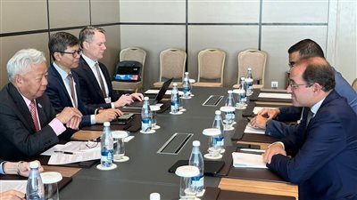 وزير المالية: نتطلع إلى ضخ المزيد من الاستثمارات الإضافية للبنك الآسيوي فى مصر