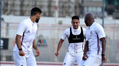الزمالك يصل ملعب الشباب السعودي لخوض المران الختامي استعدادا للسوبر الإفريقي