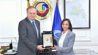 محافظ البحيرة تستقبل سفير الاتحاد الأوروبي لبحث التعاون في الاستثمار البيئي والمشروعات الخضراء 