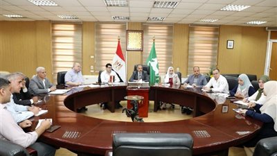 محافظ الشرقية يعقد اجتماعًا لدفع العمل بملف التصالح في مخالفات البناء 