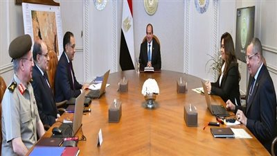السيسي يتابع مشروعات تنمية شرم الشيخ وطابا ونويبع وأبو رديس والطور