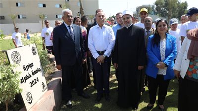 تدشين مبادرة زراعة 2400 شجرة مثمرة بشارع المخيم الدائم بمدينة نصر 