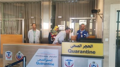 صحة أسيوط تفاجئ العاملين بالحجر الصحي بمطار أسيوط الدولي|صور