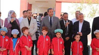 محافظ دمياط يتفقد المدارس الدولية والمصرية اليابانية (صور)
