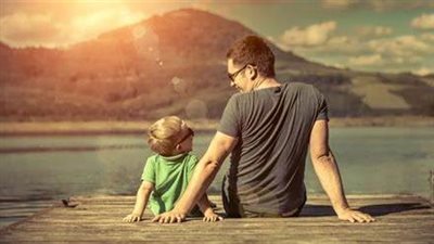 تفسير رؤية العم في المنام وعلاقتها بسماع أخبار سعيدة قريبا 