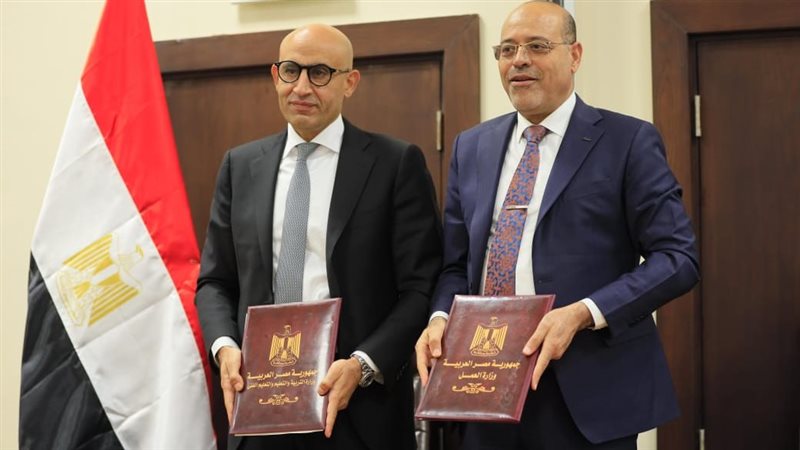 وزيرا العمل والتعليم،