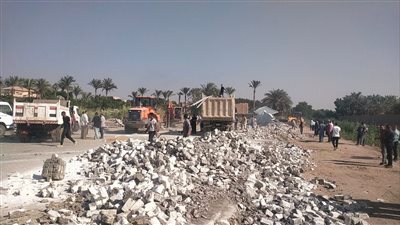 محافظة الجيزة تزيل جمالون مخالفا على أراضٍ زراعية بشبرامنت