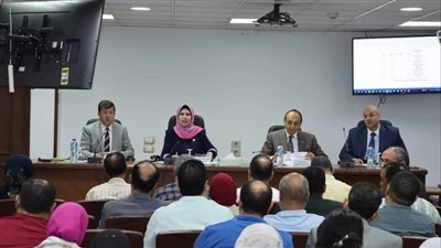 نائب محافظ دمياط تتابع آخر المستجدات بملف التصالح في مخالفات البناء