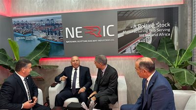  وزير النقل: شبكة القطار الكهربائي تحقق التكامل مع المطارات والمواني والطرق البرية