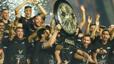 أسباب جديدة وراء غياب نجم الأهلي عن احتفالية التتويج بالدوري