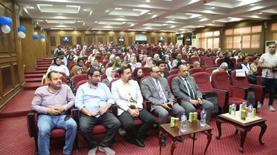 جامعة الفيوم تنظم احتفالا باليوم العالمي للصيادلة