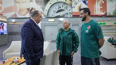 بعثة الأهلي تغادر مطار القاهرة إلي السعودية استعدادًا لخوض السوبر الإفريقي