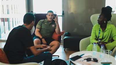 كواليس جلسة وفد الكاف مع بعثة الزمالك استعدادا للسوبر الأفريقي 