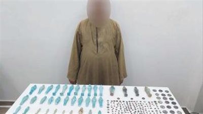 حبس مزارع بتهمة حيازة كمية من القطع الأثرية في أسيوط 4 أيام 