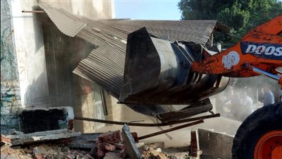 حملة مكبرة لإزالة التعديات بسوق الحرفي في الإسماعيلية (صور) 