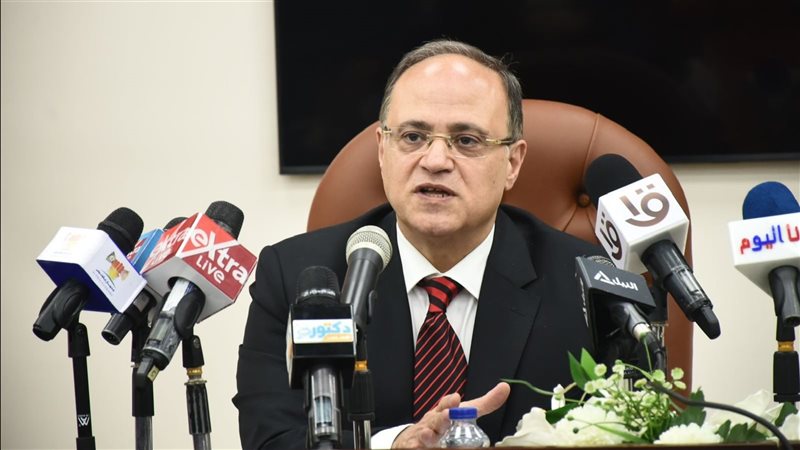 د. على الغمراوي رئيس