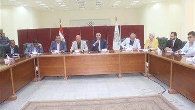 الإسكان: سحب الأعمال من الشركات غير الملتزمة وتطبيق الجزاءات المذكورة بكراسة الشروط