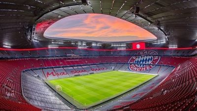 كاف يرفض إقامة تدريبات الأهلي والزمالك على ملعب مباراة السوبر الافريقي 