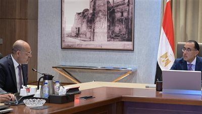 مدبولي يتابع آخر تطورات إعداد قاعدة بيانات للعمالة غير المنتظمة لدعم هذه الفئة