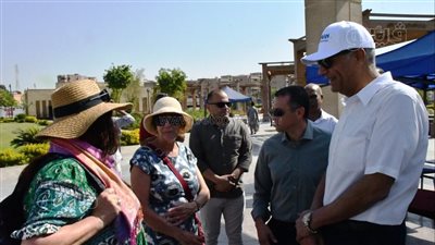 سائحون يشيدون بجمال أسوان، والمحافظ: نرحب بجميع جنسيات العالم (فيديو وصور)