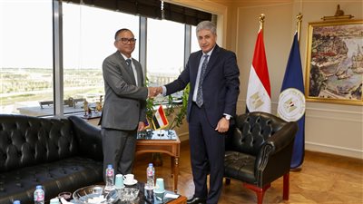 وزير السياحة وسفير كمبوديا بالقاهرة يبحثان تطوير علاقات التعاون بين البلدين