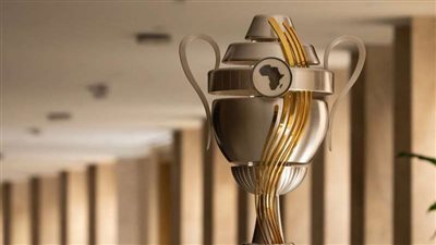 شبانة ينتقد الزمالك بسبب ظهوره بالقميص الأسود أمام الأهلي