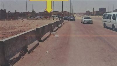 بدء أعمال وضع الطبقة الأسمنتية للطريق الإقليمي 