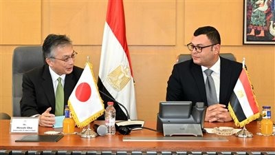 وزير الإسكان يبحث مع السفير الياباني نقل وتوطين التقنيات الحديثة