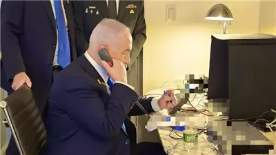 صورة تظهر نتنياهو لحظة منح الضوء الأخضر لعملية اغتيال حسن نصر الله 