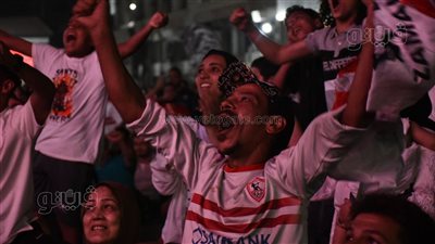 احتفالات جمهور الزمالك بميت عقبة بعد الفوز بكأس السوبر الإفريقي 